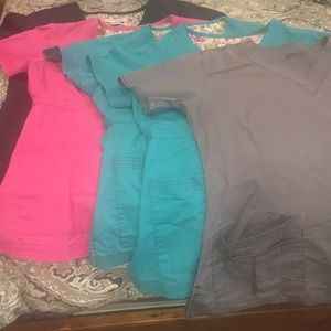 Set of 4 Koi/ 1 wonder wink scrub tops-